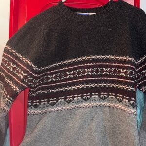 Northcrest Men's Crewneck Sweater - Black, Gray, and Red Pattern